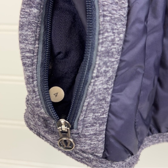 LULULEMON Run Turn Around Reversible Down Vest 650 Fill Women's sz 4 - Picture 10 of 12